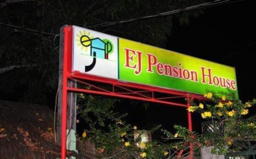 Ej Pension House PALAWAN Buitenkant foto